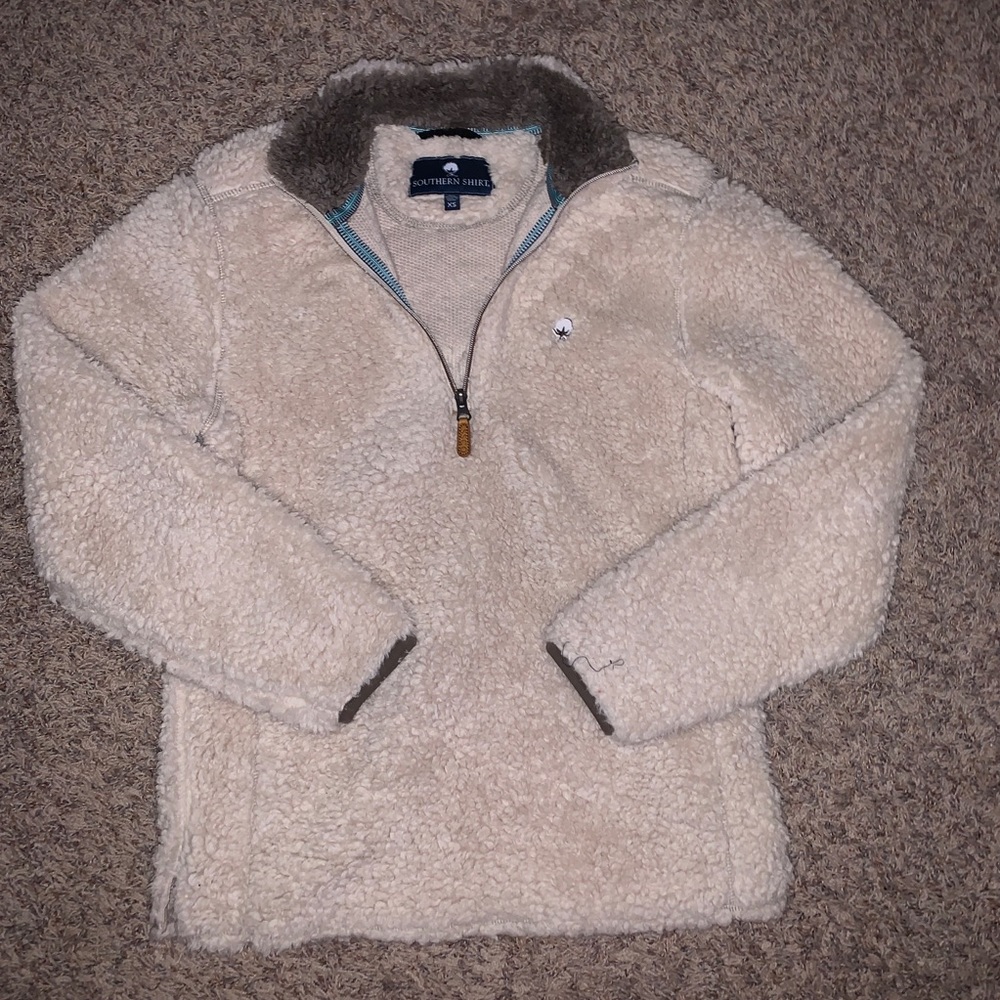 “southern shirt co.” fluffy pullover